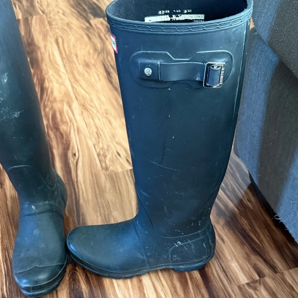 Hunter Classic Tall Waterproof Boots - Picture 5 of 10